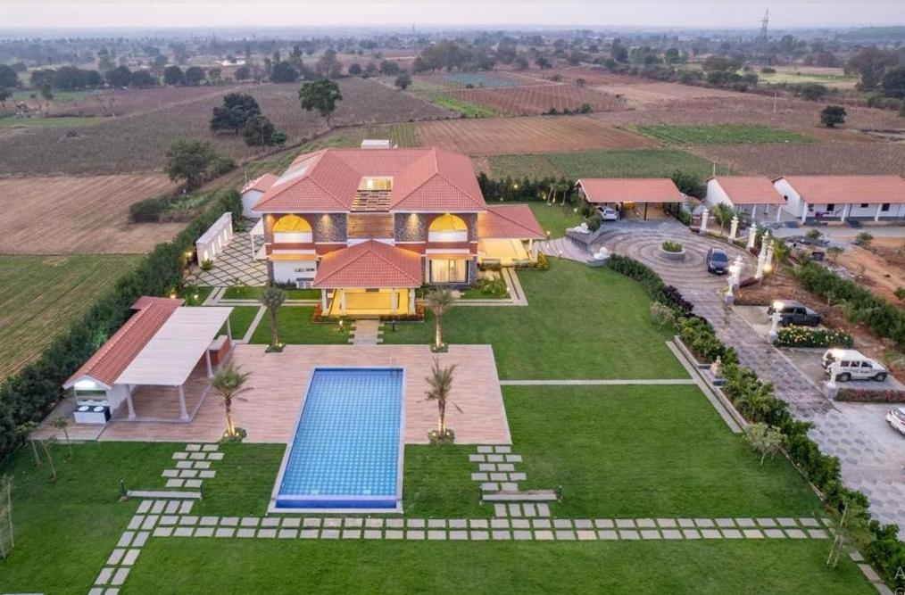 Redhomex Cove Castle Villa Haiderabad Buitenkant foto