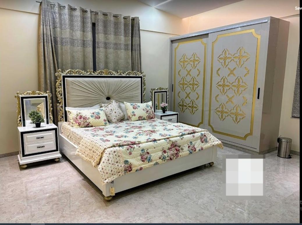 Redhomex Cove Castle Villa Haiderabad Buitenkant foto