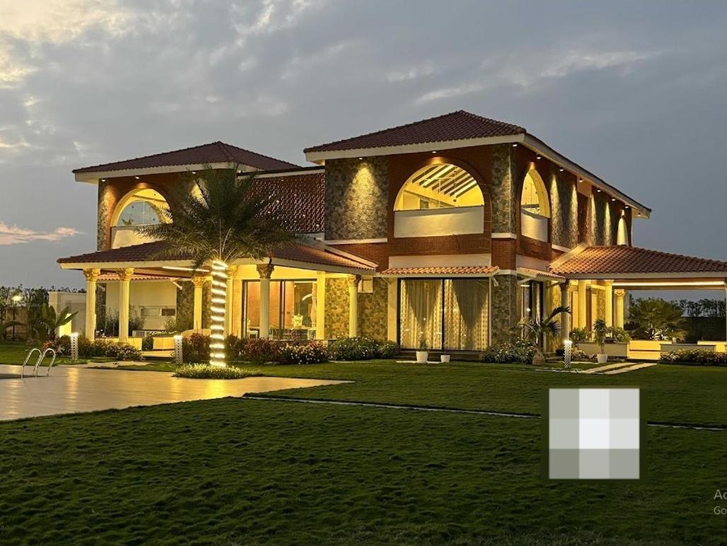 Redhomex Cove Castle Villa Haiderabad Buitenkant foto