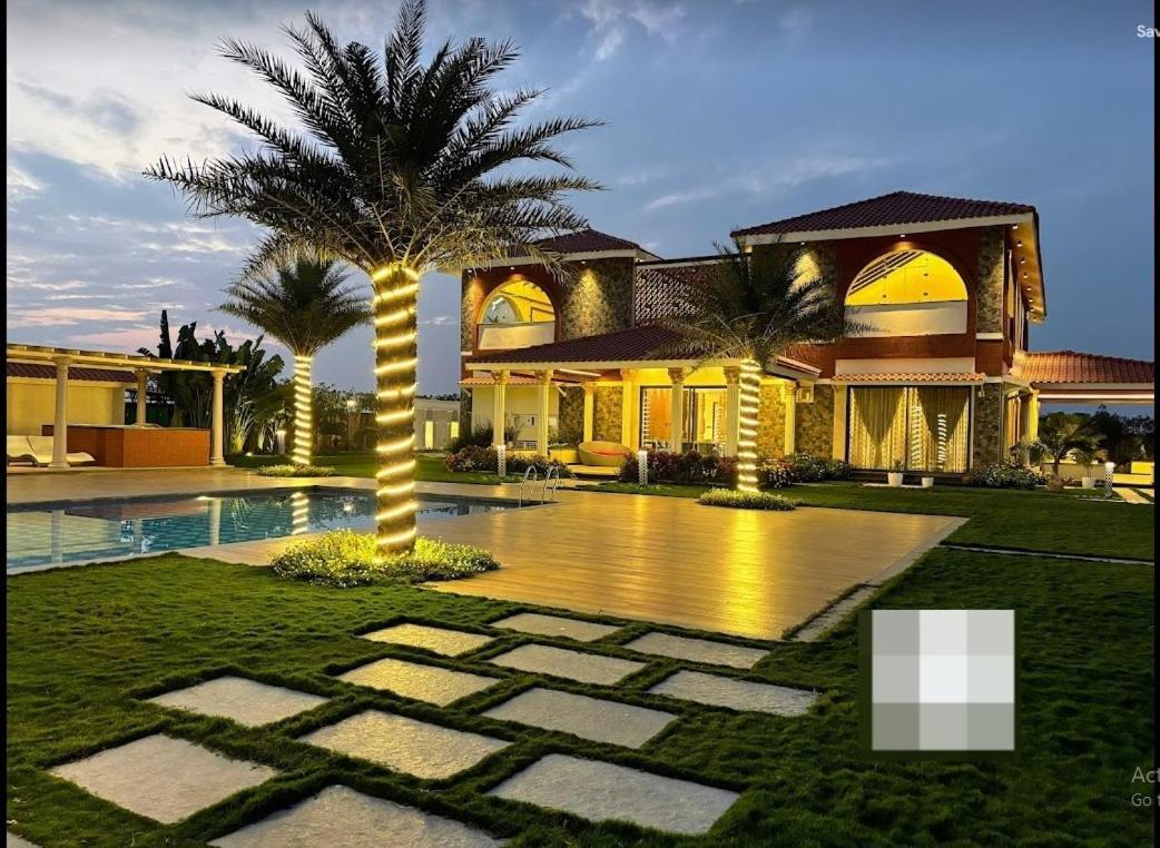 Redhomex Cove Castle Villa Haiderabad Buitenkant foto